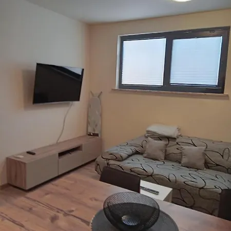 Apartma Doro * Pobegi