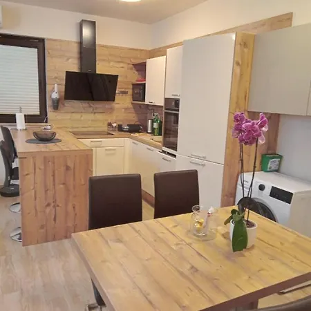Apartma Doro * Pobegi