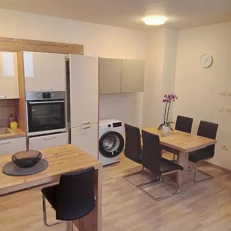 Apartma Doro Pobegi